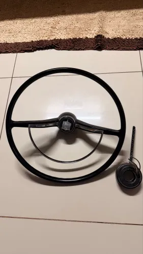 Volante cálice fusca antigo, original, com chave de seta funcionando.