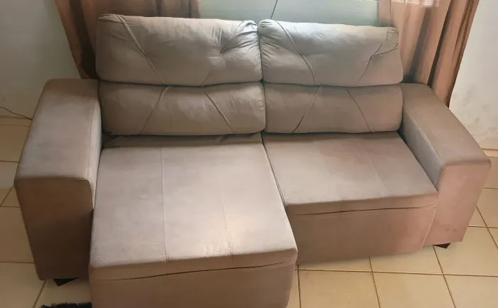 Sofá Com 03 meses de uso
