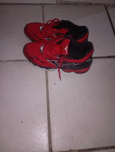 Sapato Mizuno wave