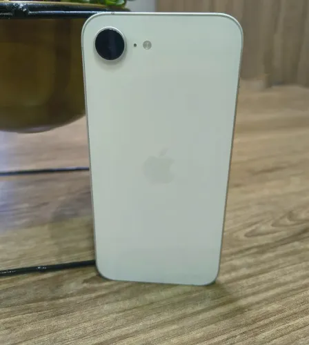 Vendo ou avalio troca : iPhone 16e