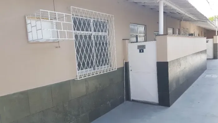 Alugo casa de Vila na Rua Mercúrio - Pavuna - próximo ao restaurante Nobre Grill e metrô.