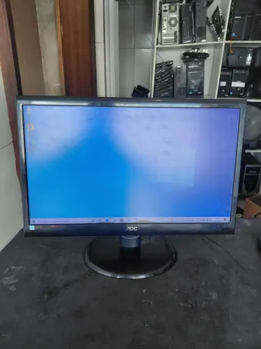 Monitor AOC seminovo de 22 polegadas