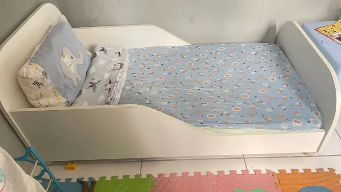 Cama com colchão 