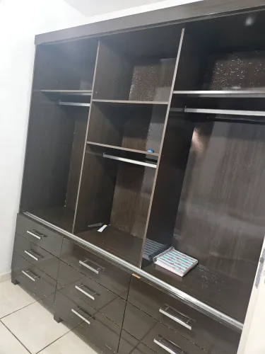 Guarda roupa