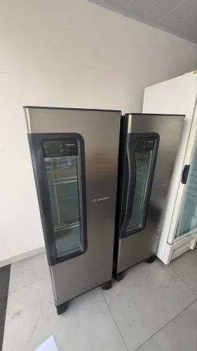 Cervejeira Metalfrio 264 litros 220v zerado