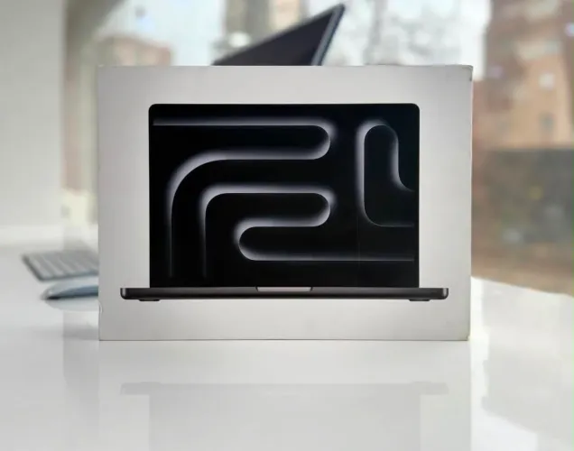 MacBook Pro 16 Pol. M5 Max 2Tb/36gb Novo Lacrado Garantia Loja Física