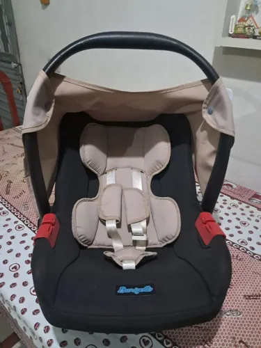 Bebê conforto burigotto