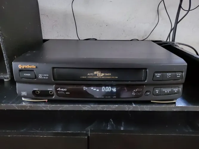 Vídeo Cassete Gradiente Gv-409 Com Caixa, sem controle