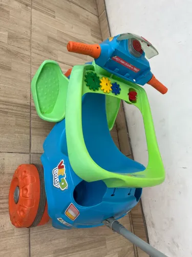 Triciculo bandeirante velobaby G2 passeio e pedal