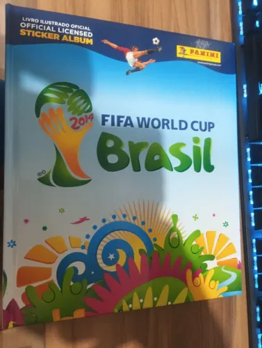 Álbum copa 2014 capa dura + kit coca cola 2022 só rótulo