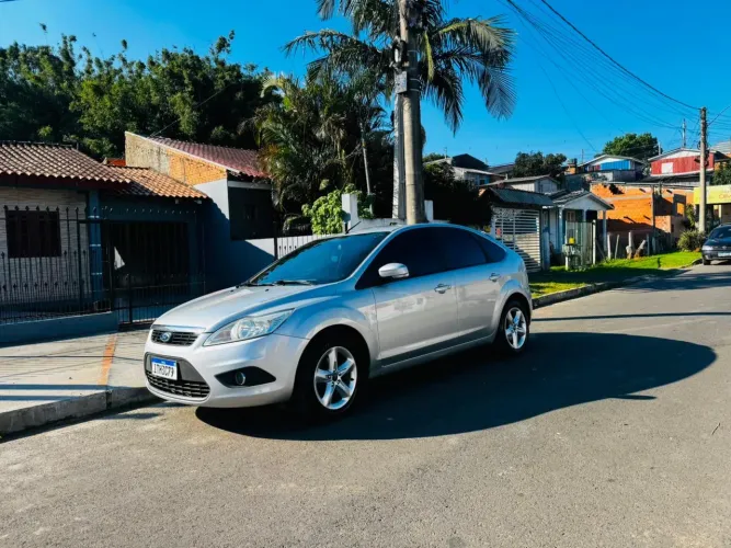 Ford Focus 1.6 S/se/se Plus Flex 8v/16v 5P 2013