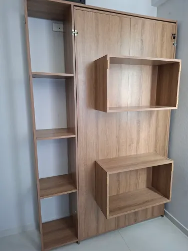 Cama de solteiro articulada. Ótimo estado.