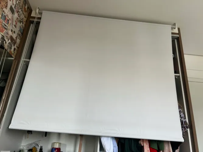 Tela de projeção retrátil 70 pegadas 1,40m