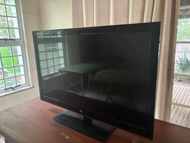 TV LG 43"