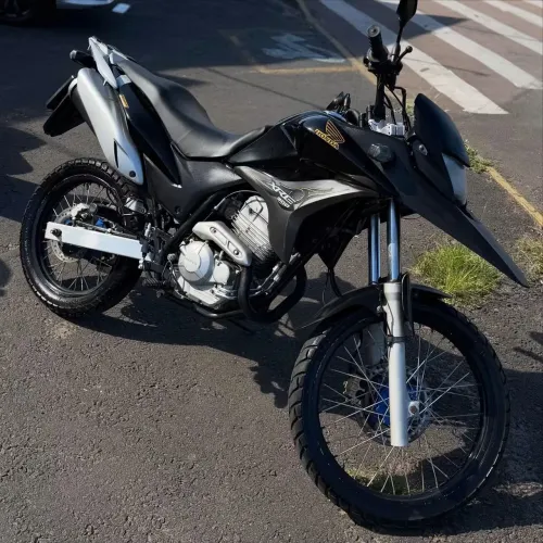 XRE 300 top bem cuidada