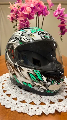 Capacete MT