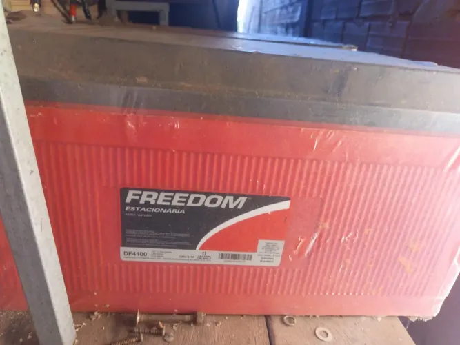 bateria para placa solar semi nova