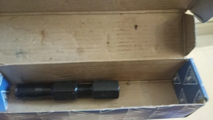 Ferramenta tipo pinça para extrair rolamentos 