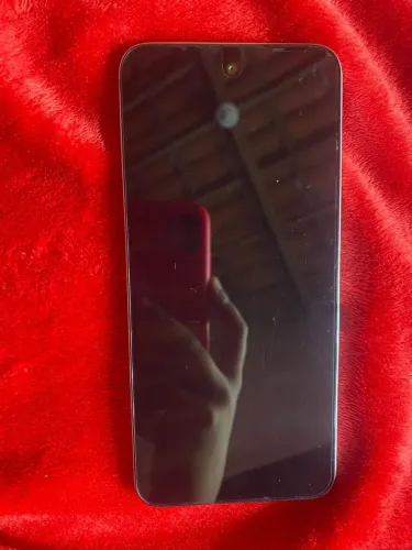 Vendo celular IFINIX HOT 60I 256G ou Troco por iPhone com volta .