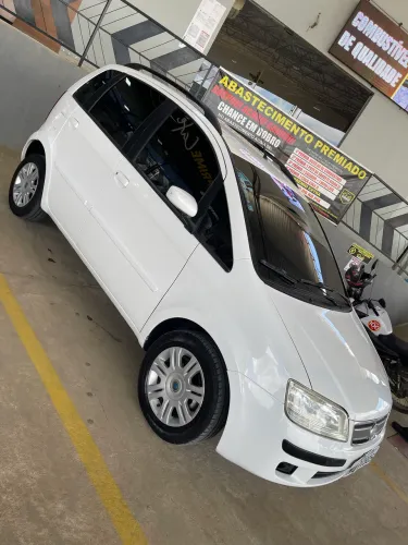 Fiat Idea ELX 1.4 MPI Fire Flex 8V 5P 2007