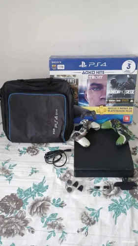 Play Station 4