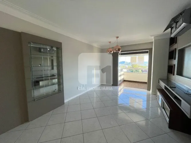 Apartamento com 3 quartos a venda no Saco Grande