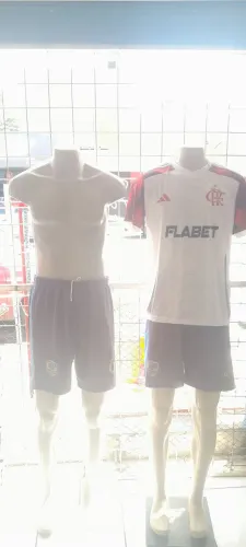 Manequim masculino 