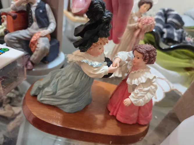 Maud Humphrey Bogart A Pleasure to meet you Heirloom Victorian Girl Figurine
