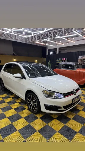 Volkswagen Golf Highline 1.4 TSI 140cv Aut. 2015
