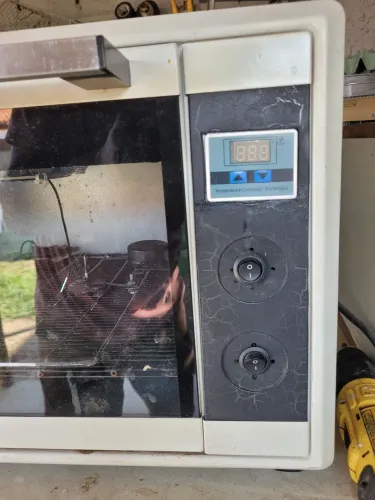 Chocadeira feita em forno elétrico 