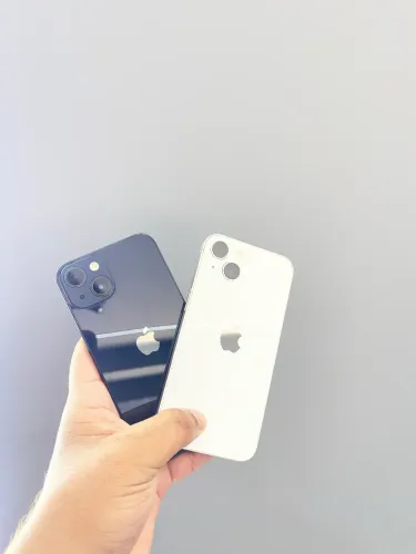 iPhone 13