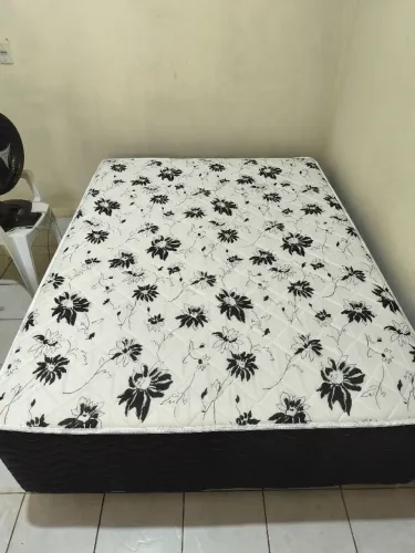 Vendo cama box casal