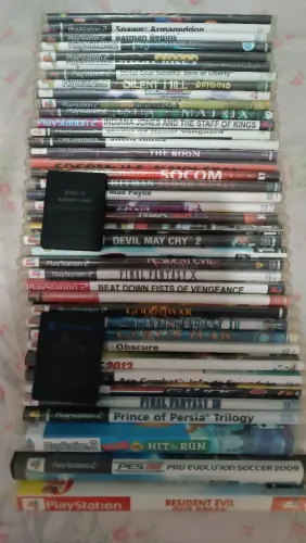 2 unidades Memory card PS2 e 50 jogos
