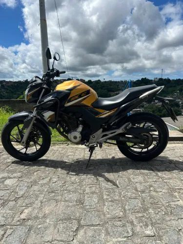 CB Twister 250 ABS