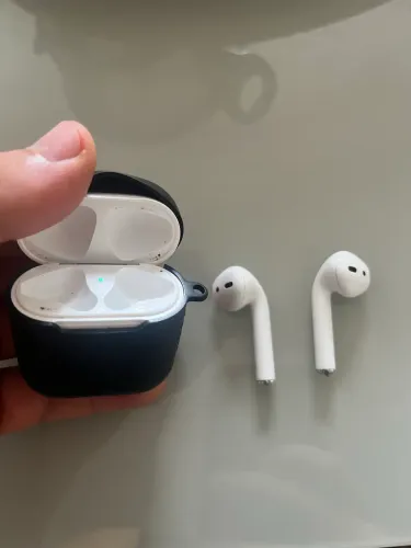 Apple AirPods 3º geração 