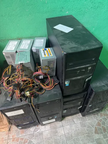 Gabinetes e Fontes Leia