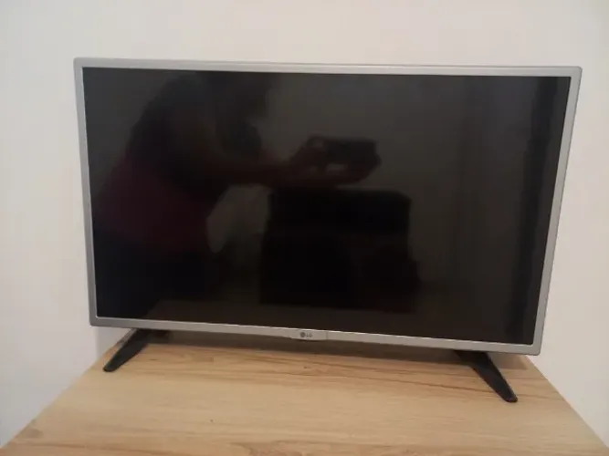 TV LG 32Polegas Smart c/ defeito