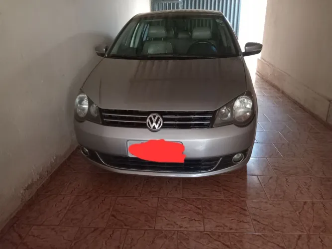 Volkswagen Polo Sed. Comfort. 1.6 MI Tot. Flex 8V 2014