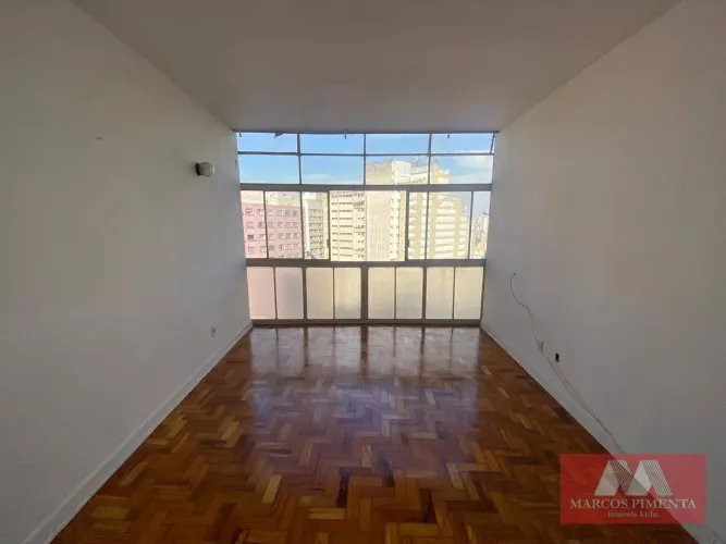 Kitnet com 1 dormitório para alugar, 29 m² por R$ 2.610,00/mês - República - São Paulo/SP