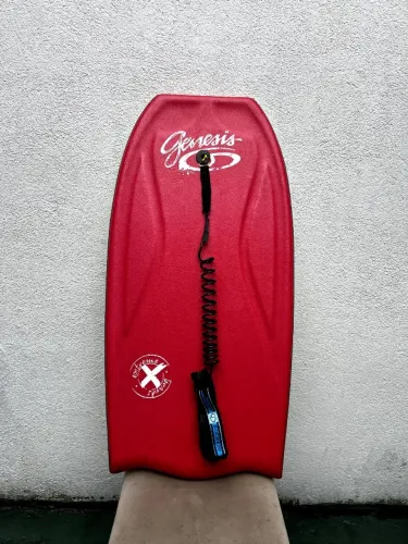 Prancha Bodyboard 41 + Leash de Braço Genesis SEMINOVA