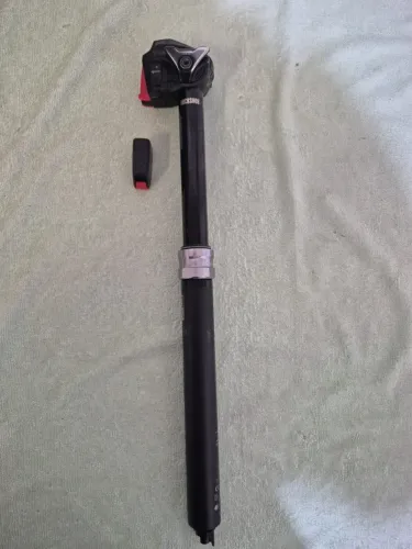 RockShox Reverb Axs