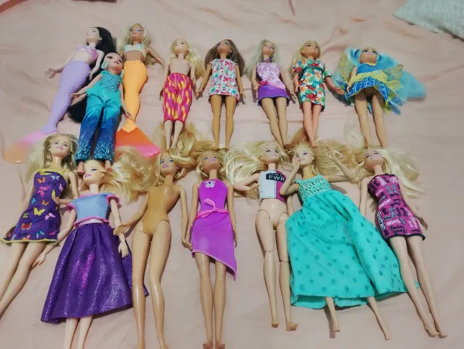 Bonecas Barbie lote