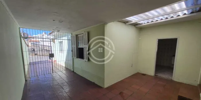 Casa de rua : / Residencial / Vila São Caetano