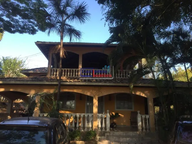 SÌTIO NO BAIRRO BANDEIRINHAS