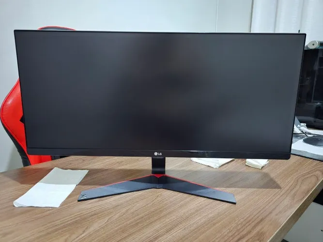 Monitor Pro Gamer LG, 29 Pol, Ultrawide, Full HD, IPS, 1ms, 75Hz, HDMI, 29UM69G-B