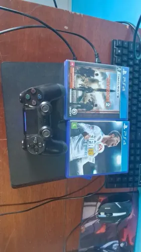 PS4 slim