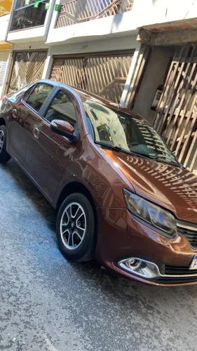 Renault Logan Dynamique Hi-flex 1.6 8V 4P 2014