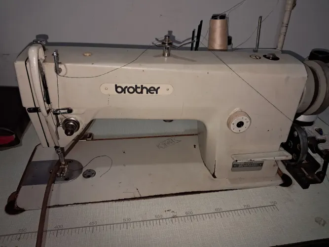 Maquina reta industrial 