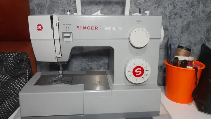 Maquina de costura singer