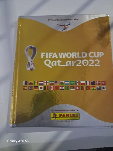 Álbum da copa do mundo de 2022 dourado capa dura